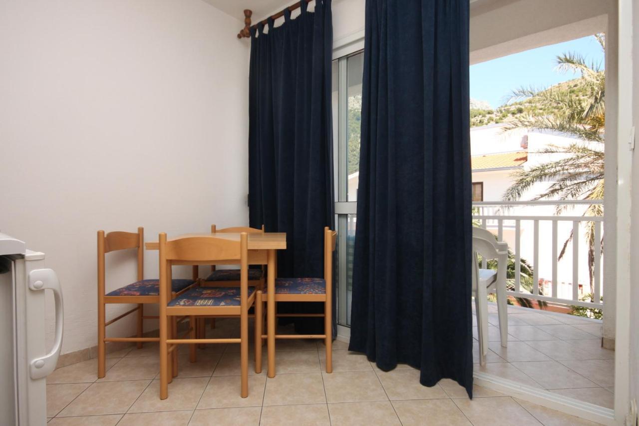 Apartments By The Sea Drvenik Donja Vala, Makarska - 6756 Exterior photo
